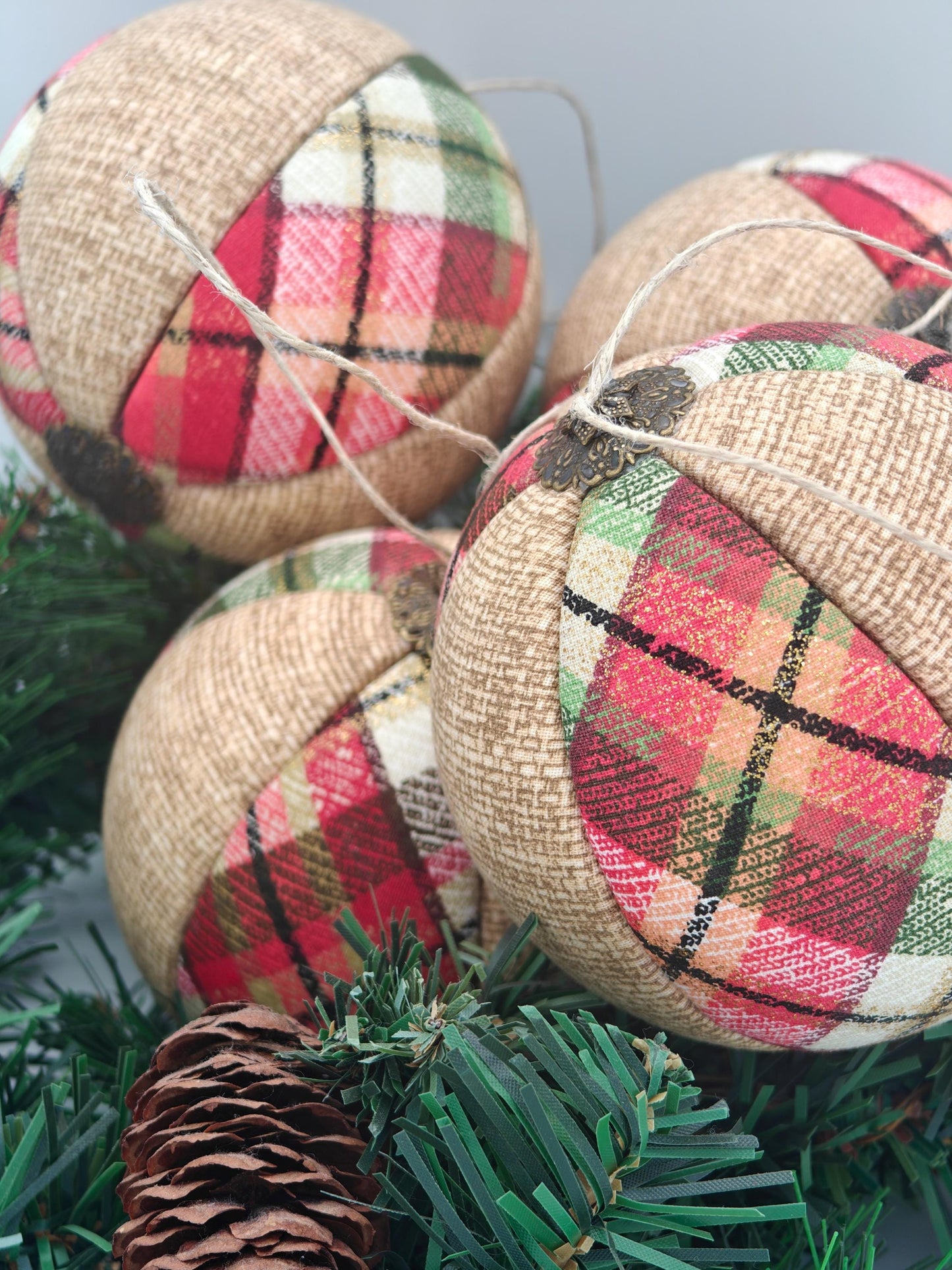 Ornaments Country Farmhouse Christmas Ornaments - Handmade Nostalgic Old Fashion Christmas balls