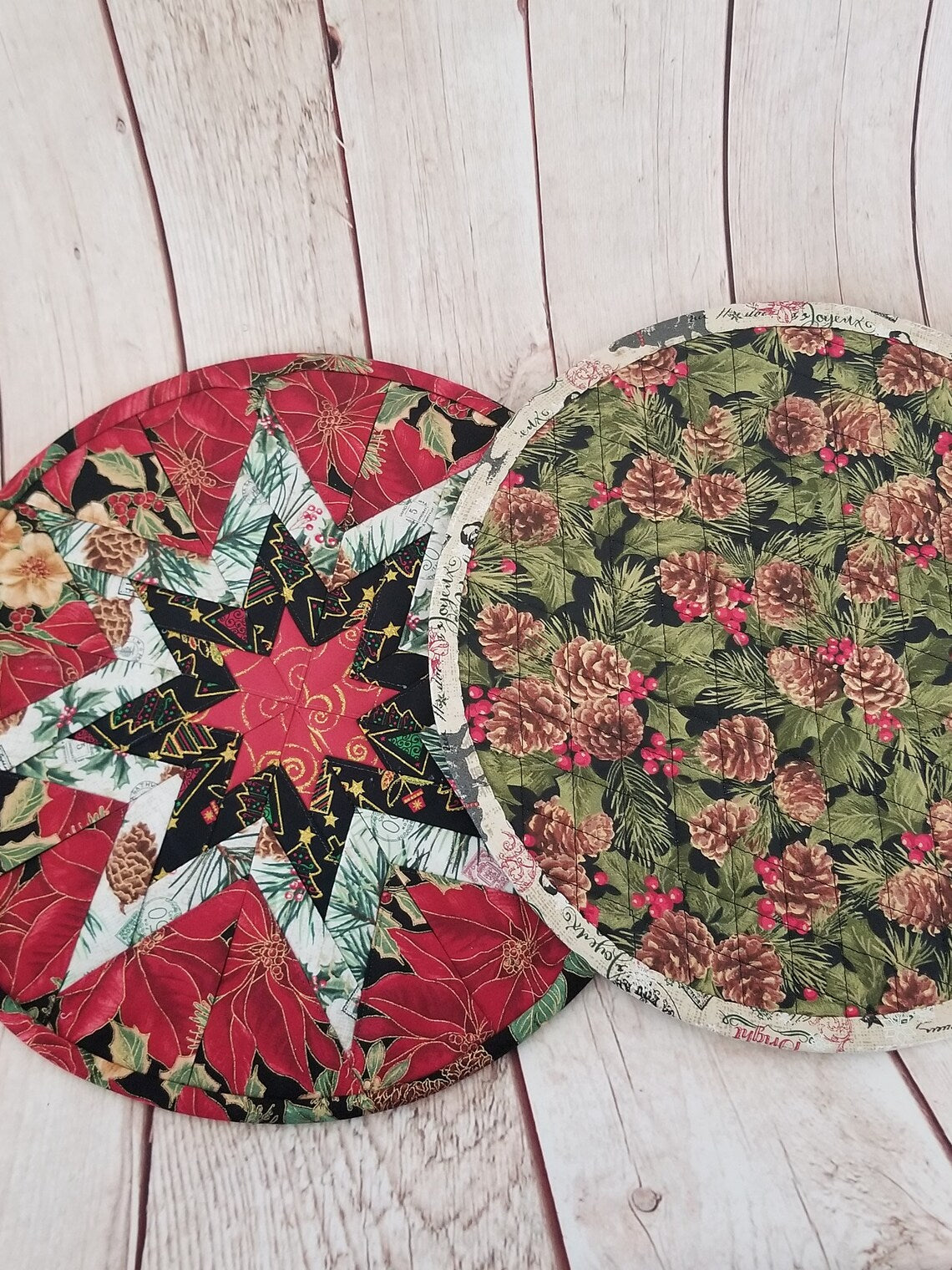 Christmas Placemats, Christmas Chargers, Set Of 6 Handmade Place Mats, Reversible 13 inch Hot Pads For The Kitchen - Auntie's Expo