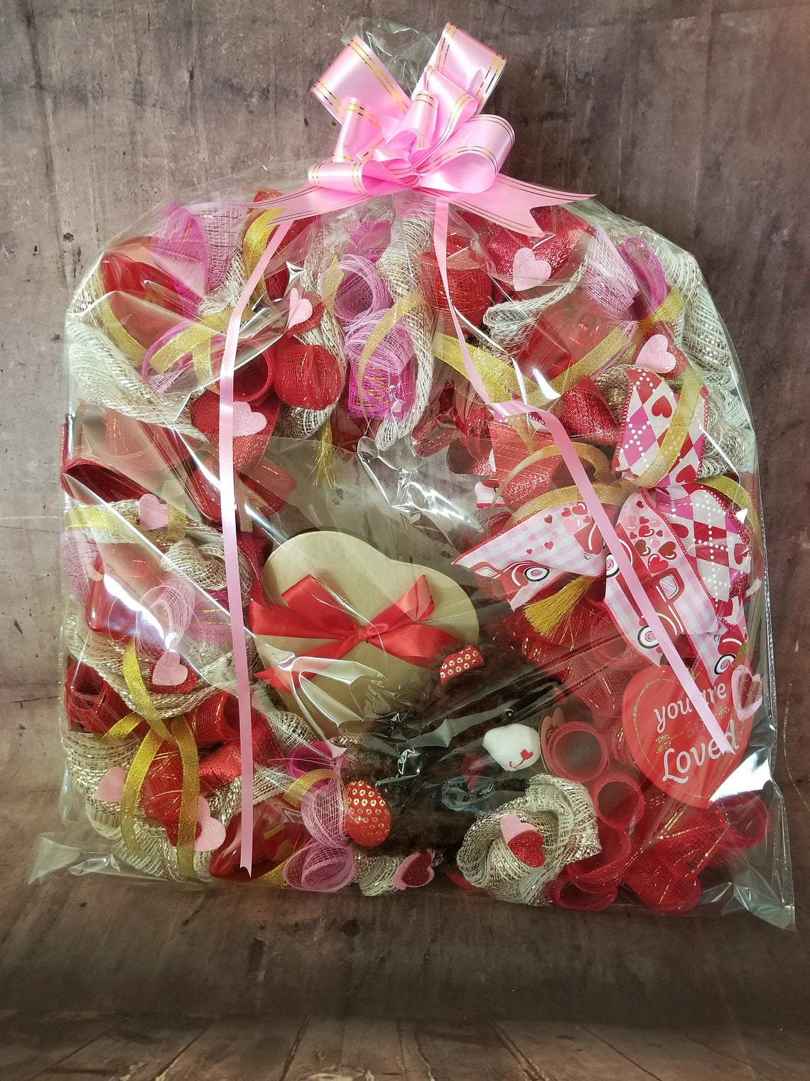 Personalized Valentines Day Gifts - Valentine Wreaths With Fillable Hearts Valentine Gift Boxes