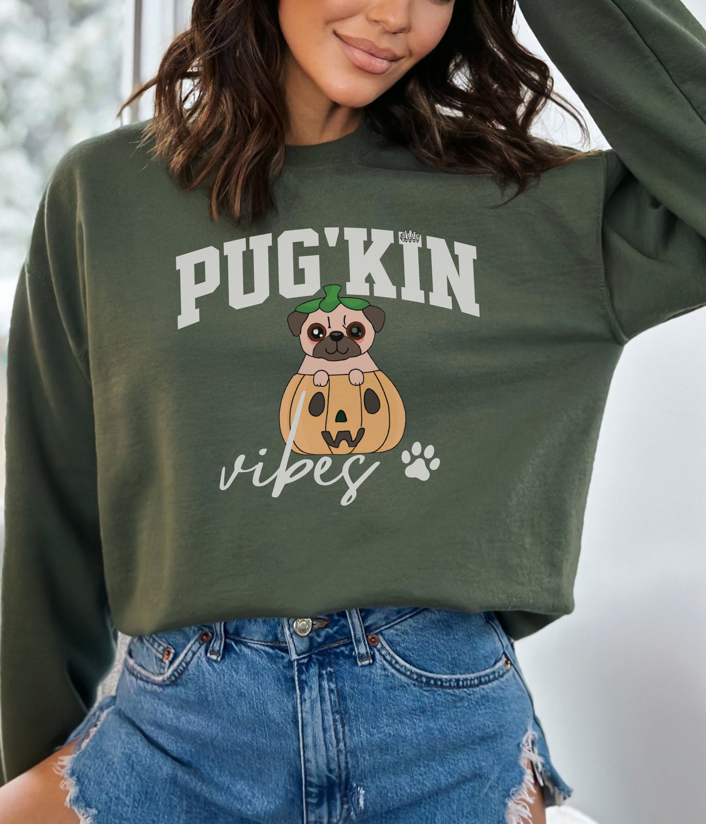 Cute Pug Shirt, Pug Mom, Dog Shirt, Cute Halloween Shirt, Fall Sweater, Funny Pullover Sweatshirt, Retro Halloween Crew Neck, Dog Shirt