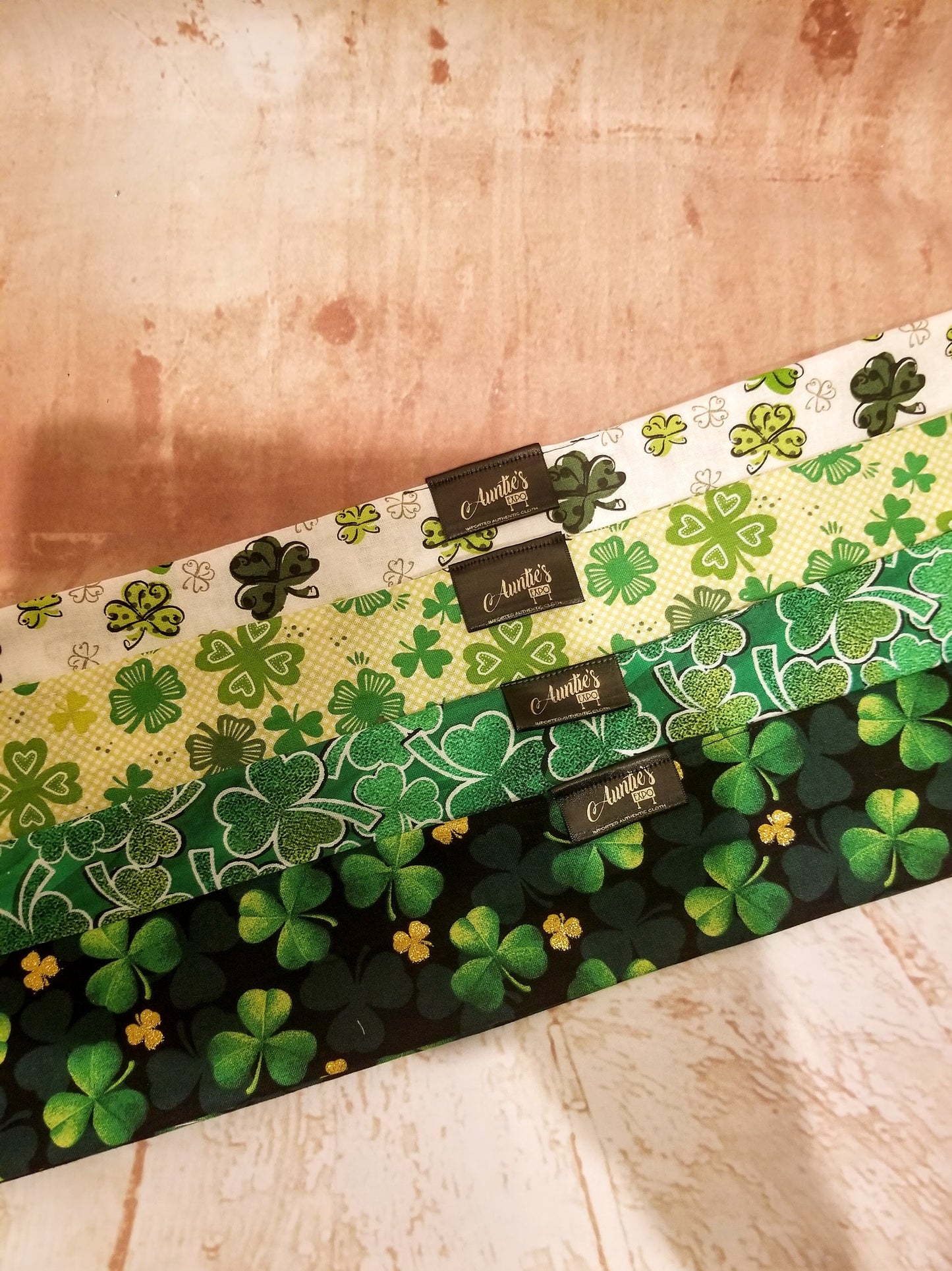 Head Wrap| Retro Headband| St Patrick's Day Wire Headband| Shamrock Dolly Bow Headwrap|